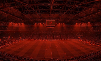 Samstag in der VELTINS-Arena gegen Essen-West